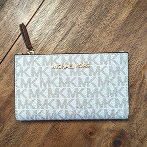 Michael Kors Jet Set Travel Small Zip Card Case Wallet Vanilla